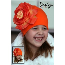 Оранжевая шапка с розой Шато Гискур