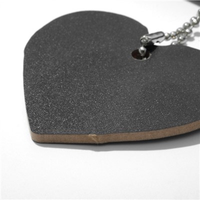 УЦЕНКА Меловой ценник «Любовь», на верёвке, 5 сердец, 29,5×17 см, цвет чёрный