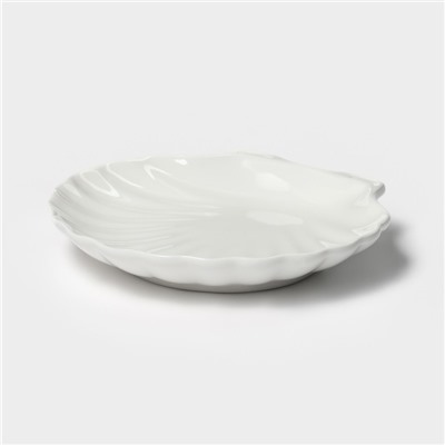 Блюдо фарфоровое Magistro «Ракушка», d=13 см, цвет белый