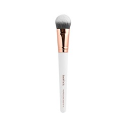 Topface Кисть для макияжа №06 "Angled Foundation Brush" для тональных средств  PT901