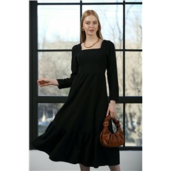 АРК006-2021-093 Платье с валаном по низу WE ARE FAMILY черный 42/42