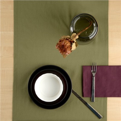 Дорожка на стол Essential, размер 45х150 см, цвет оливковый