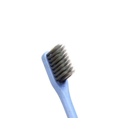 Зубная щетка мягкая, в тубе, синяя