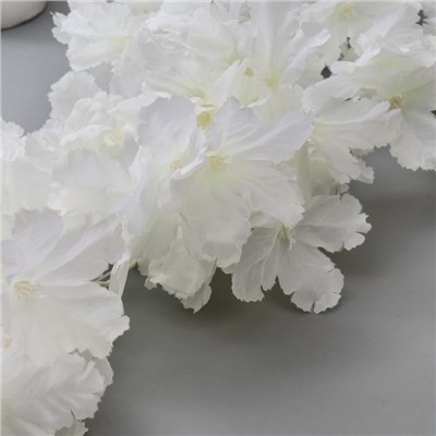 Цветы искусственные "Фиалка Мария" 85 см d-6,5 см, белый
