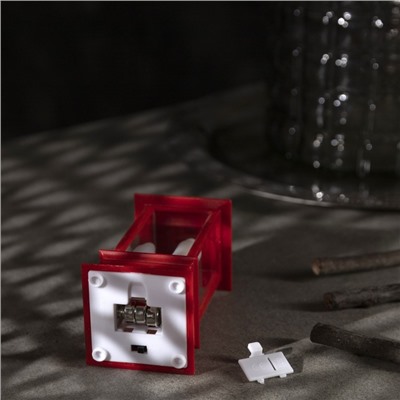 Светодиодная фигура «Красный фонарь со свечками» 5.5 × 13 × 5.5 см, пластик, батарейки AG13х3, свечение тёплое белое