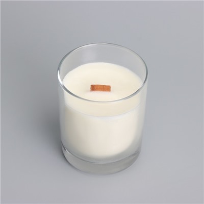Свеча из соевого воска в стакане с деревянным фитилем и крышкой "Весенний ландыш", 110 гр