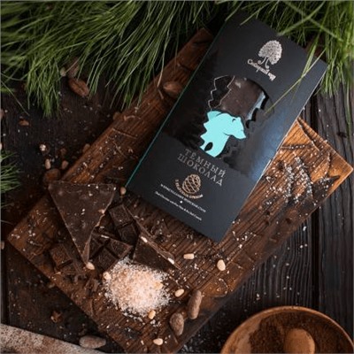 Темный шоколад с кедровым орехом и кристаллами соли 100 г Сибирский Кедр