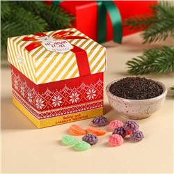 Подарочный набор «Новый год принесёт счастье»: чай чёрный со вкусом клубники 50 г., леденцы со вкусом фруктов 100 г.