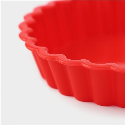 Форма силиконовая для выпечки Доляна «Рифлёный круг», 11×2,5 см, цвет красный