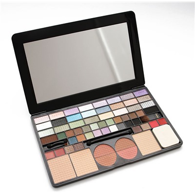 Палетка Chanel 61 color makeup plate 1