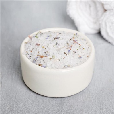 Расслабляющая соль для ванны «Be well and happy», с лепестками лаванды, 370 г