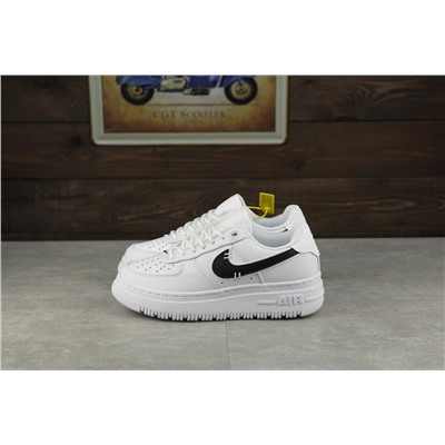 Nike Air Force 1 Luxe из натуральной прочной кожи