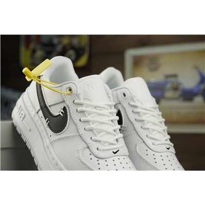 Nike Air Force 1 Luxe из натуральной прочной кожи