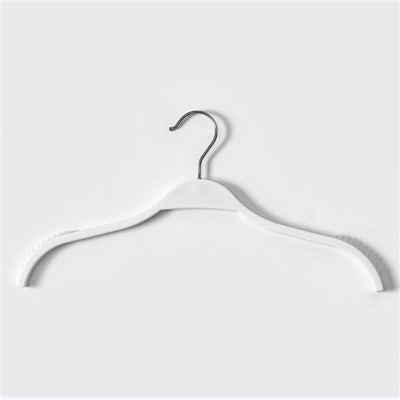 Плечики - вешалки для одежды LaDо́m с антискользящей силиконовой вставкой, 39×1,2×19 см, 3 шт, цвет белый