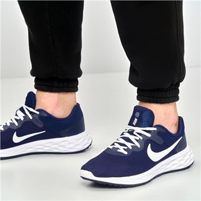 Кроссовки беговые мужские Nike Revolution 6 NN DC3728 401, размер 8,5 US