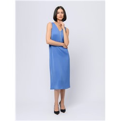 Платье синего цвета длини миди с V-образным вырезом и без рукавов