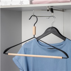 Плечики-вешалки для одежды с усиленными плечиками LaDо́m «Wood», 42×22×3,2 см, цвет чёрный