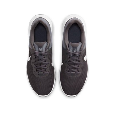 Кроссовки беговые мужские Nike Revolution 6 NN DC3728 004, размер 8,5 US