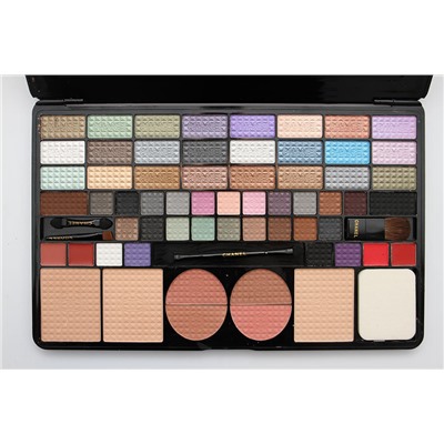 Палетка Chanel 61 color makeup plate 1