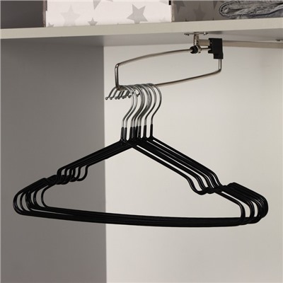 Плечики-вешалки для одежды антискользящие Доляна, 10 шт, 40×20 см, металл с ПВХ покрытием, цвет чёрный